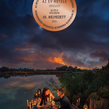 Martoni Resort & Restaurant Szigetszentmárton エクステリア 写真