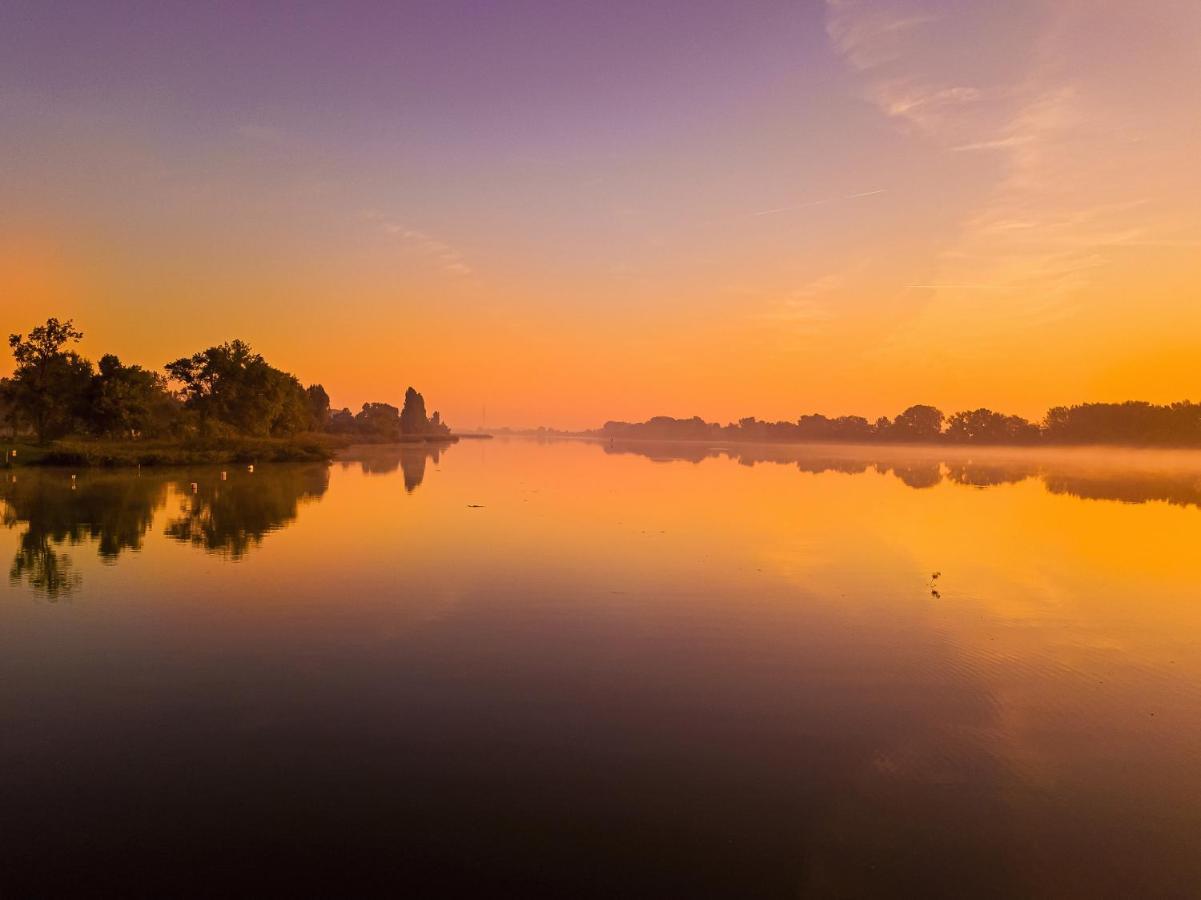 Martoni Resort & Restaurant Szigetszentmárton エクステリア 写真