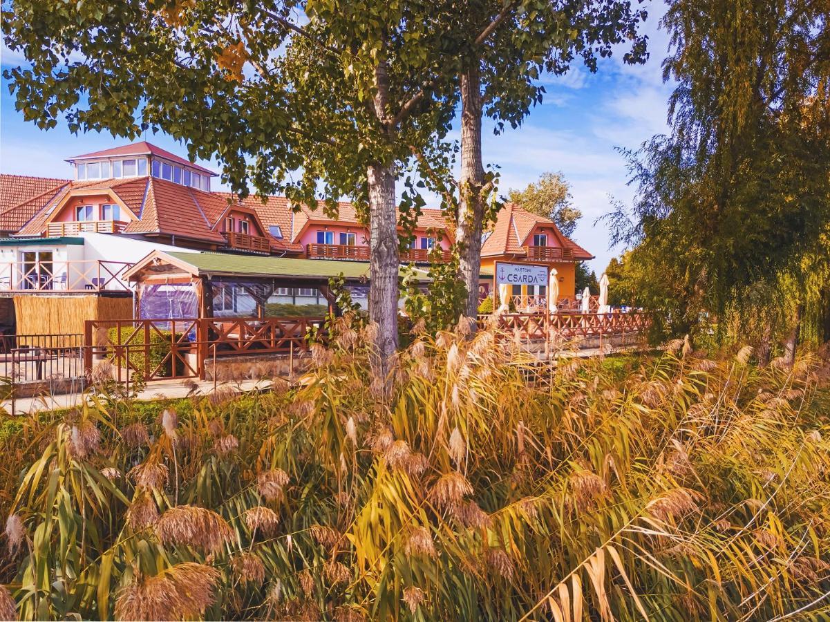 Martoni Resort & Restaurant Szigetszentmárton エクステリア 写真