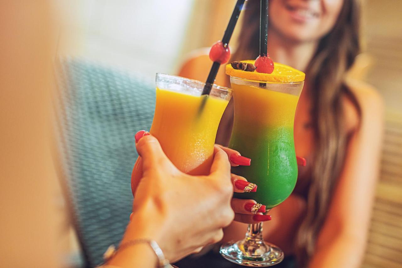 Martoni Resort & Restaurant Szigetszentmárton エクステリア 写真