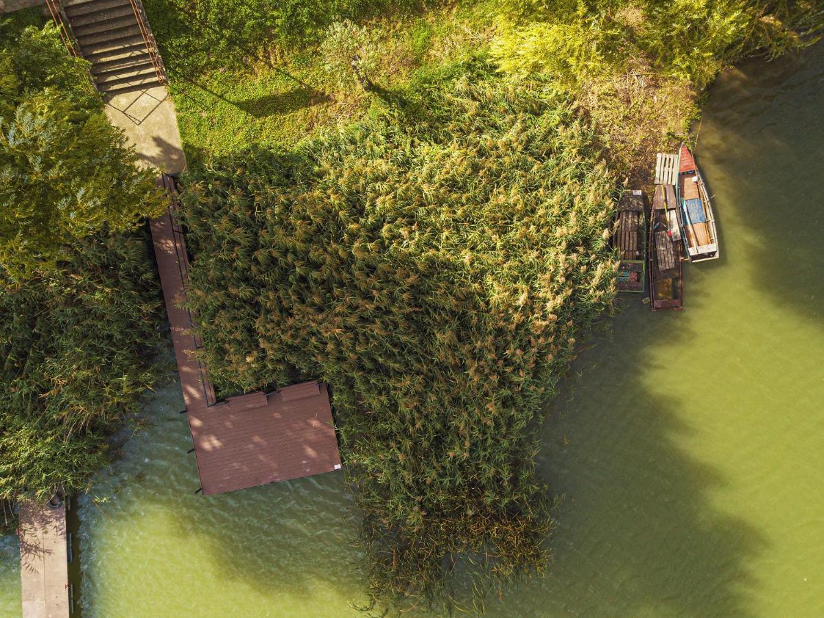 Martoni Resort & Restaurant Szigetszentmárton エクステリア 写真