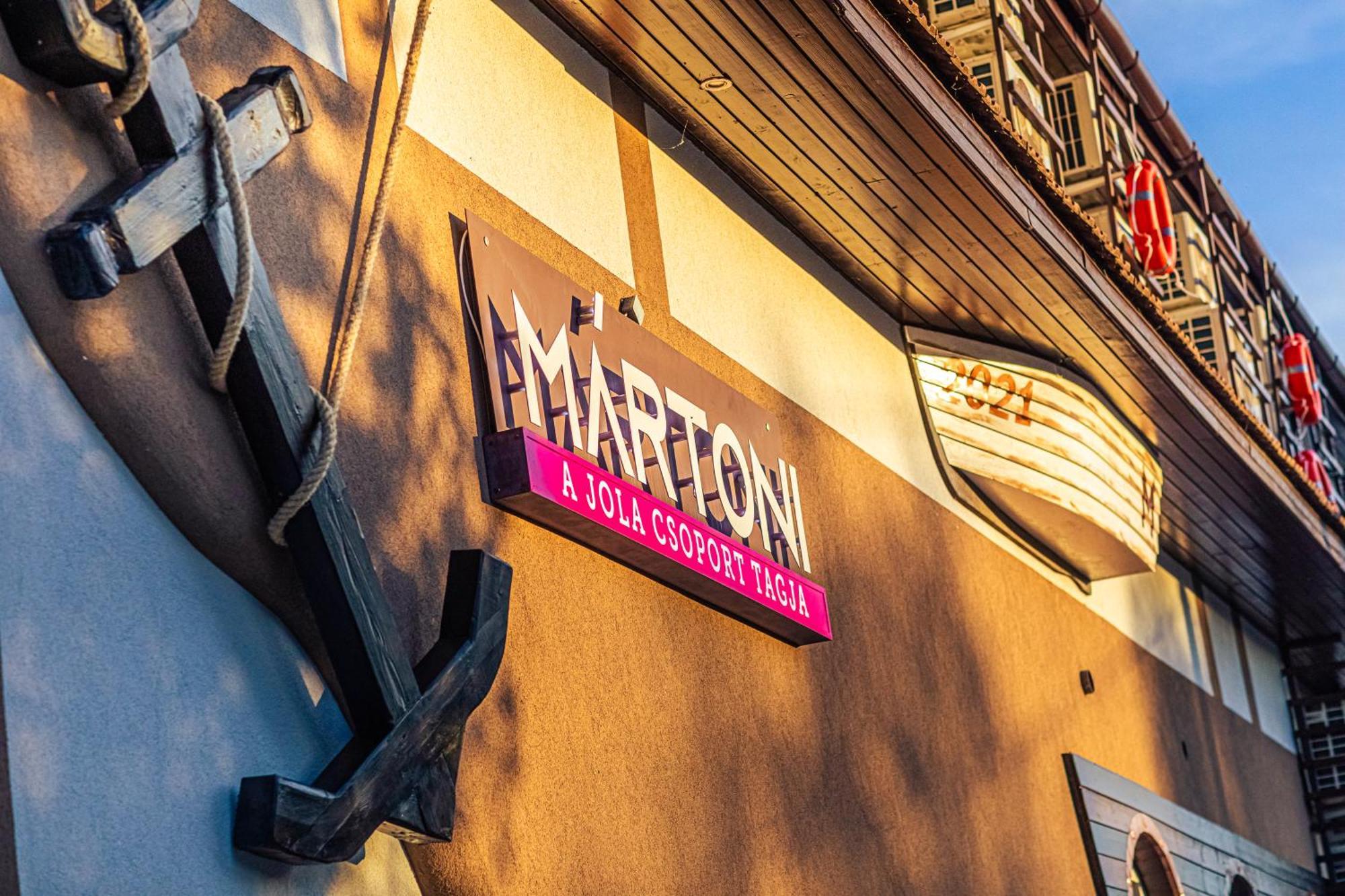 Martoni Resort & Restaurant Szigetszentmárton エクステリア 写真